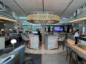 Silver kris lounge in incheon airport.jpg